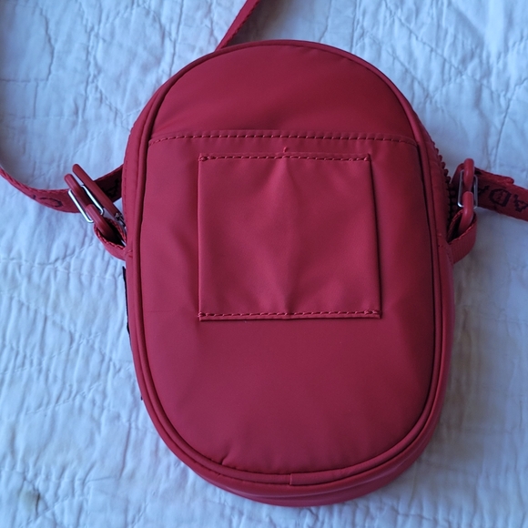 LULULEMON TEAM CANADA FUTURE LEGACY CROSSBODY BELT BAG FANNY PACK RED - Picture 5 of 11